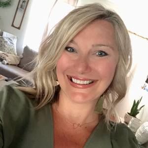 Meet your Posher, Carrie